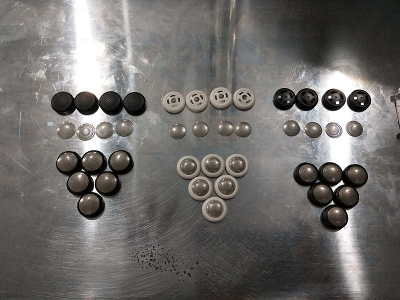 耳機(jī)粘鋼網(wǎng)機(jī).jpg